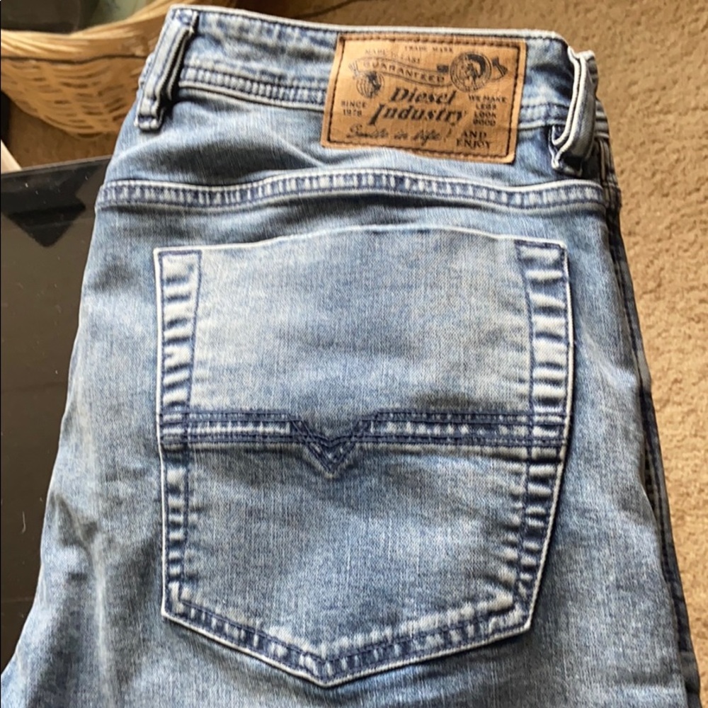 NWT Diesel jeans (34 x 32)